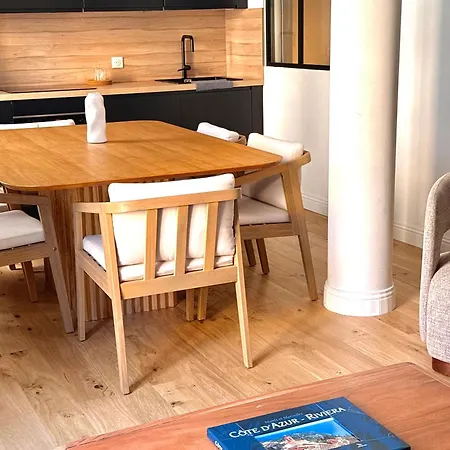 Gold Square Of Great Duplex Renovated Ac *
