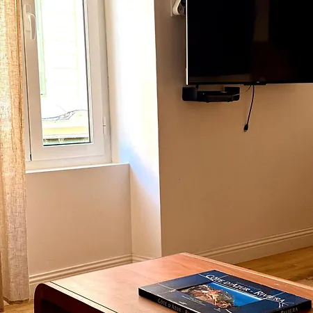 Gold Square Of Great Duplex Renovated Ac