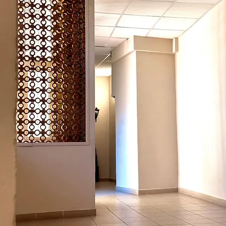 Gold Square Of Great Duplex Renovated Ac *