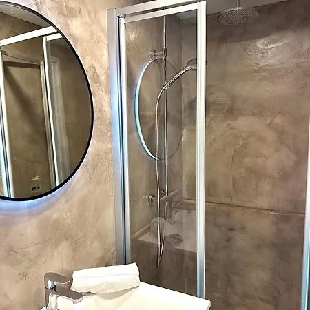 Gold Square Of Great Duplex Renovated Ac